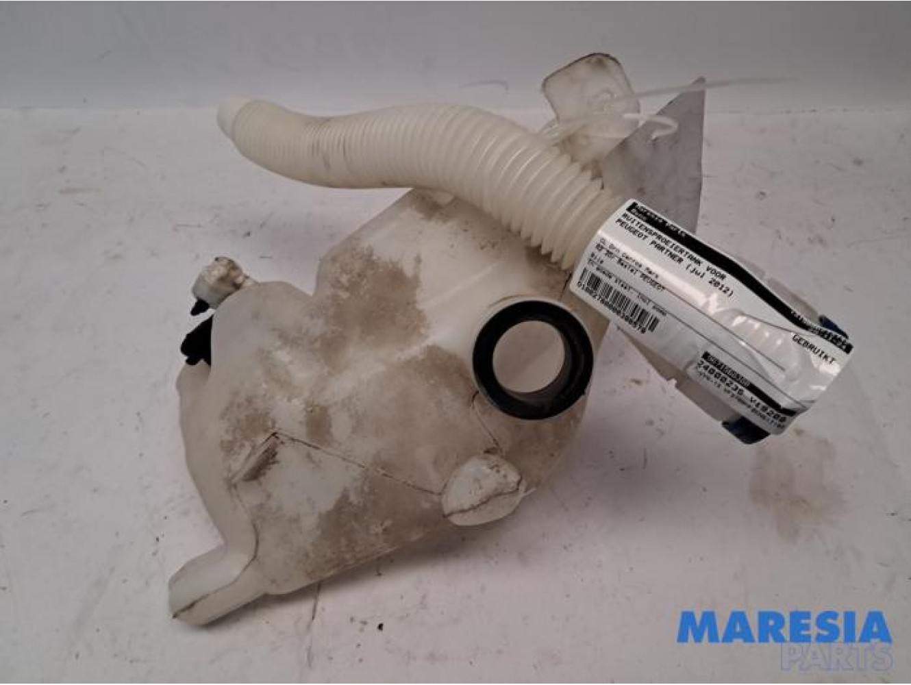 Peugeot - Partner - Front windscreen washer reservoir
