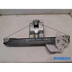 Renault - Clio - Rear door window mechanism 4-door, right