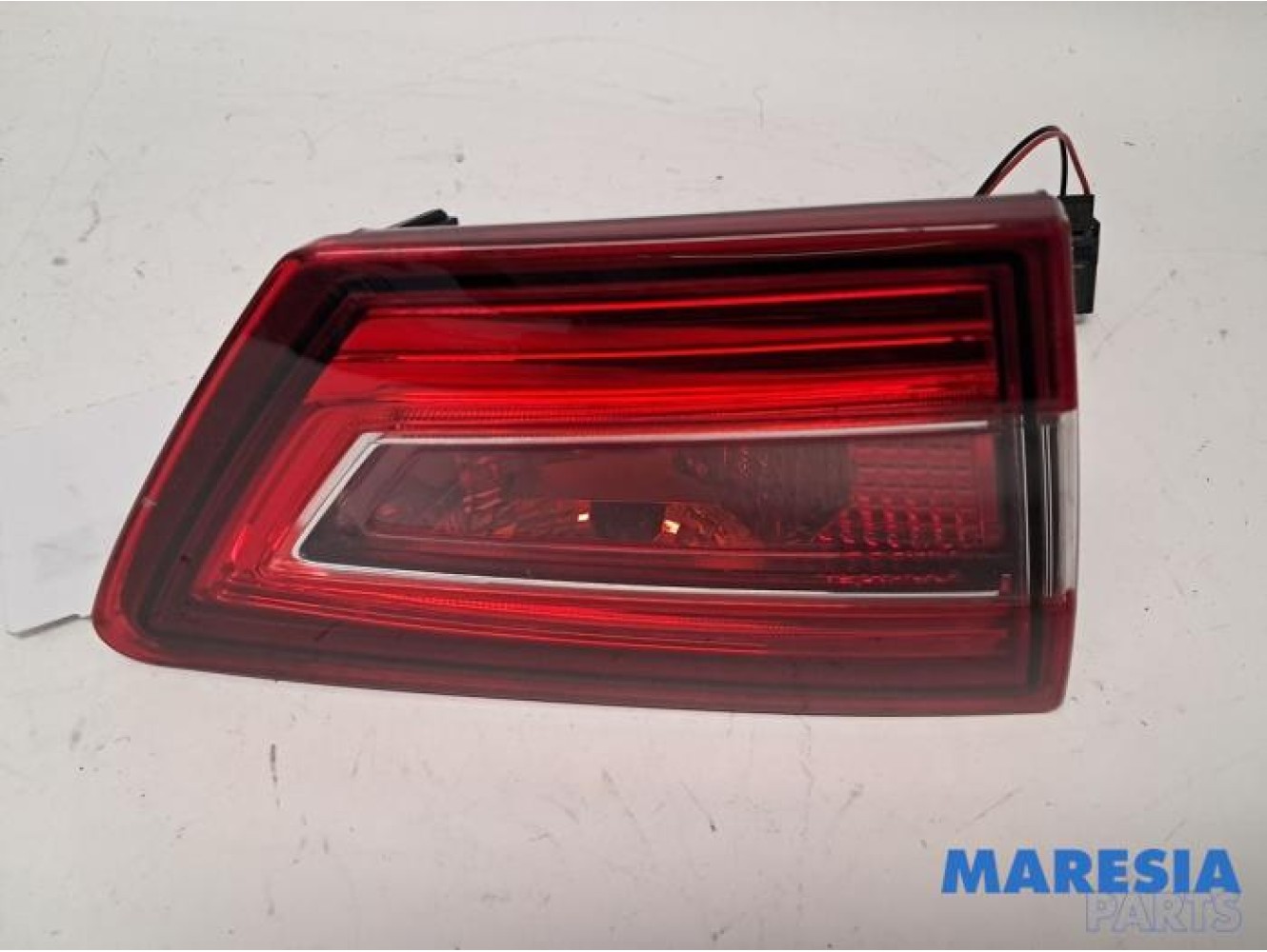 Renault - Clio - Taillight, left