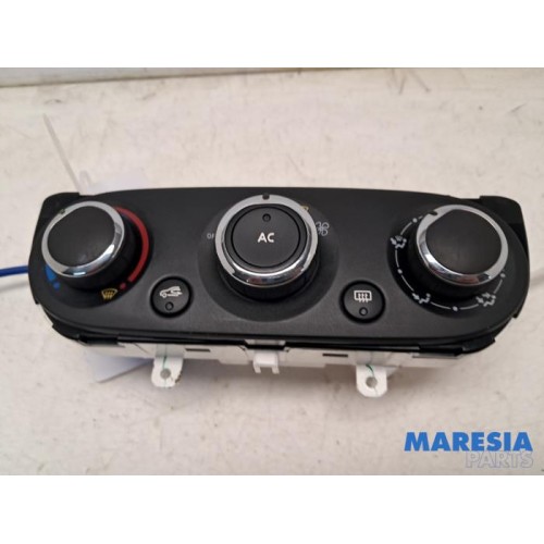 Renault - Clio - Heater control panel