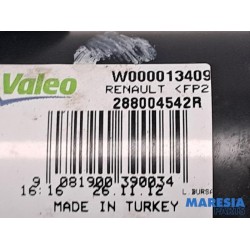 Renault - Clio - Front wiper motor