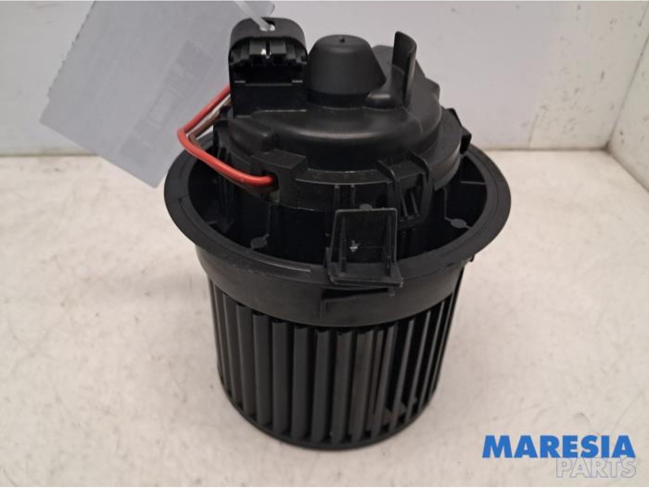 Renault - Clio - Heating and ventilation fan motor