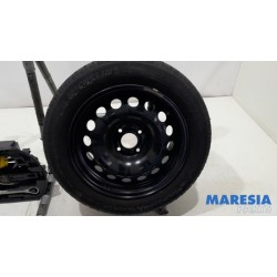 Citroen - C4 - Krikset + reservewiel