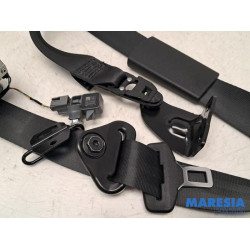 Renault - Clio - Front seatbelt, right
