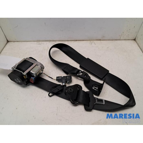 Renault - Clio - Front seatbelt, right