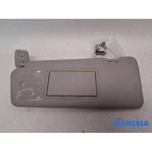 Renault - Clio - Sun visor