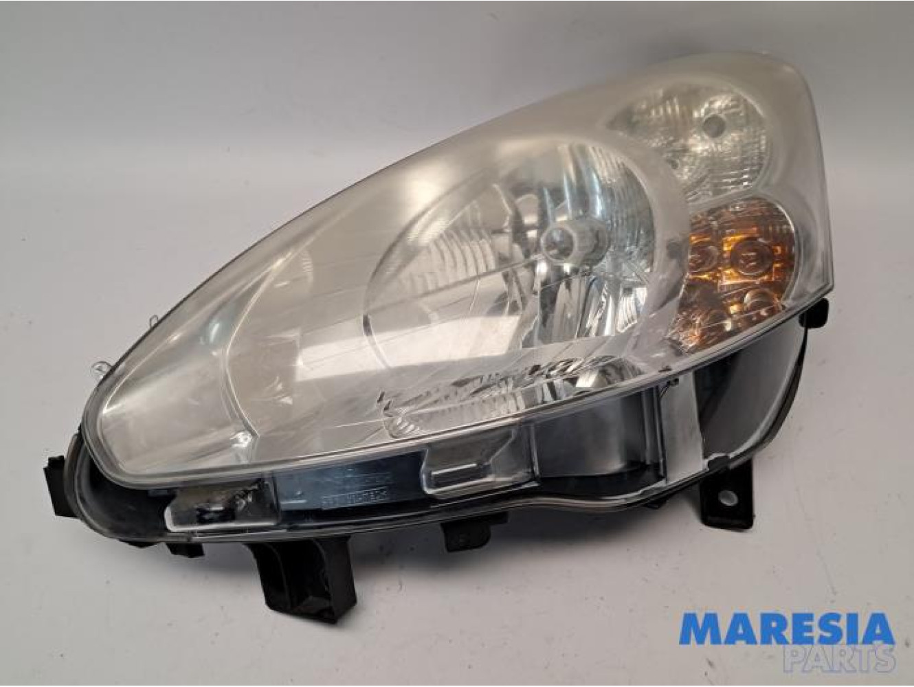 Peugeot - Partner - Koplamp links