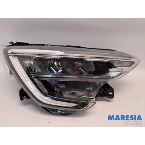 Renault - Arkana - Headlight, right