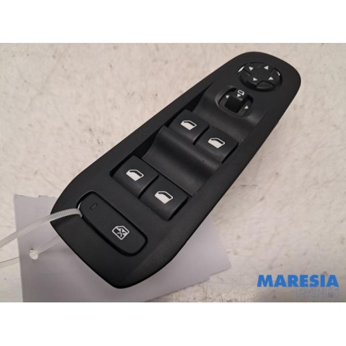 Peugeot - 308 - Multi-functional window switch