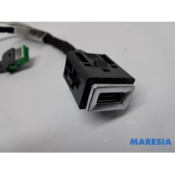 Peugeot - 308 - Prise USB