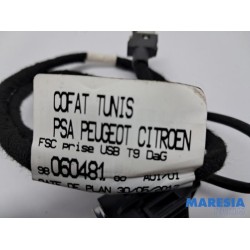 Peugeot - 308 - Prise USB