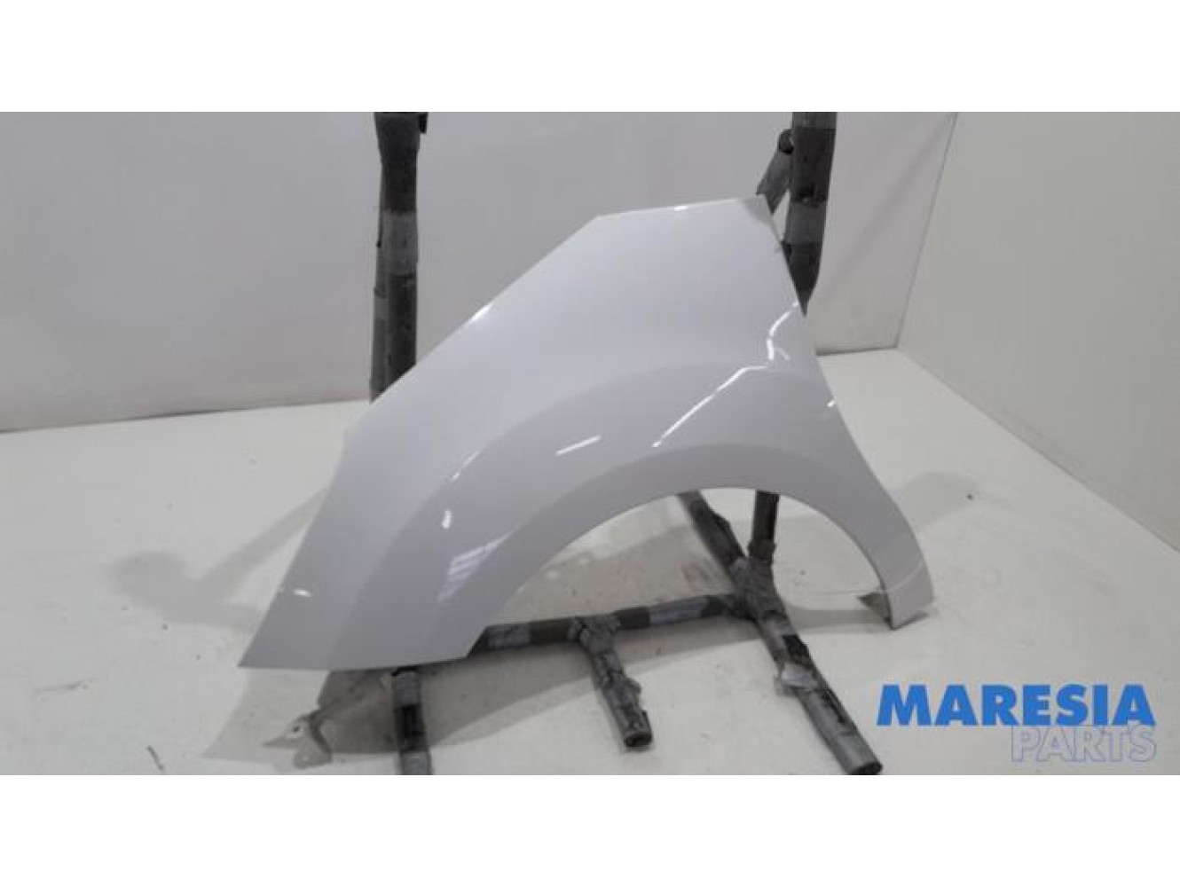 Citroen - DS3 - Front wing, left
