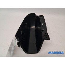 Opel - Vivaro - C-style protection droite