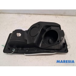 Opel - Vivaro - Tank Klep