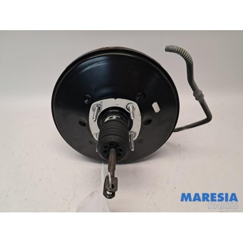 Opel - Vivaro - Brake servo
