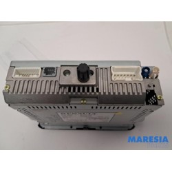 Renault - Captur - Display Multi Media regelunit