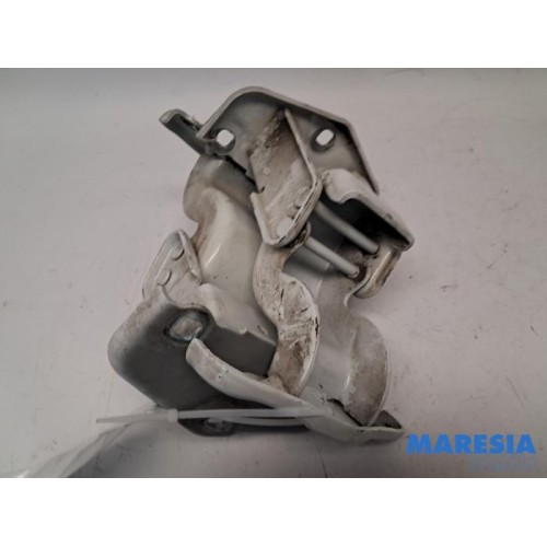 Opel - Vivaro - Set of hinges