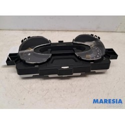 Renault - Captur - Instrument panel