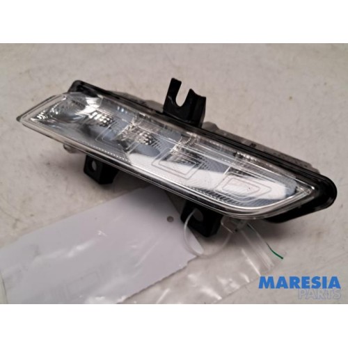 Renault - Captur - Daytime running light, right