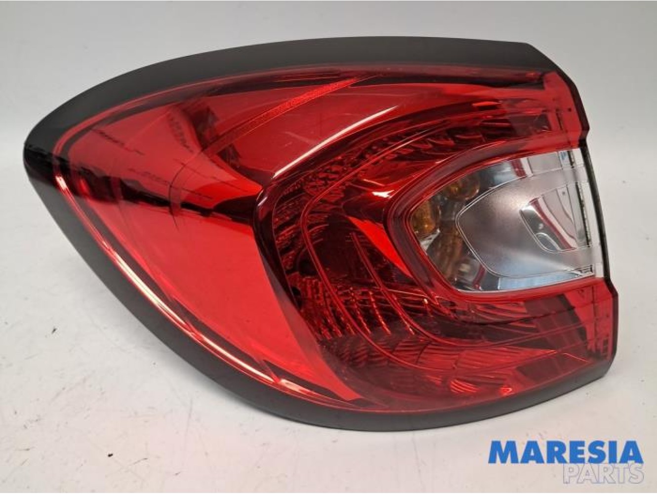 Renault - Captur - Achterlicht links