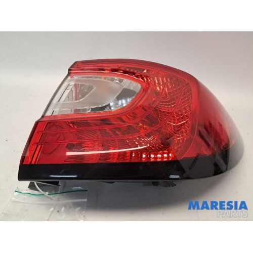 Renault - Captur - Taillight, right