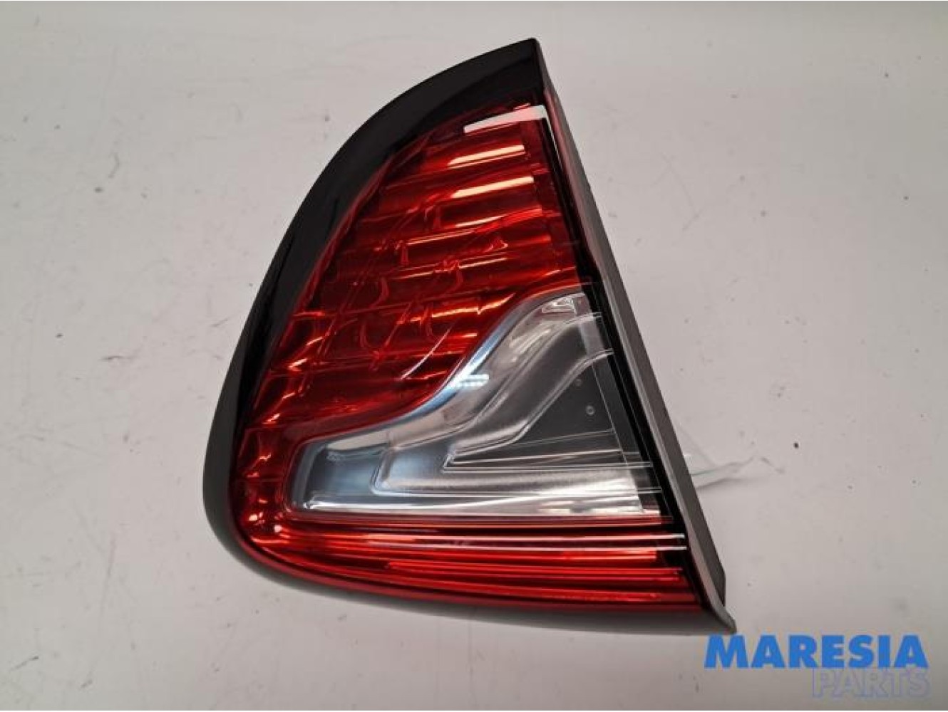 Renault - Captur - Achterlicht links