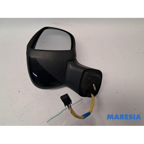 Renault - Captur - Wing mirror, right