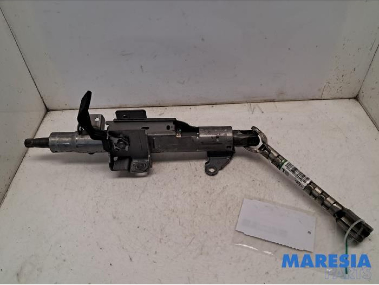 Opel - Vivaro - Steering column housing