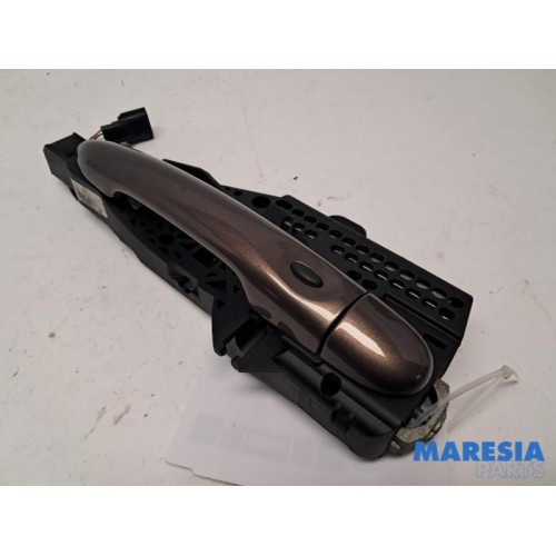 Renault - Captur - Front door handle 4-door, right