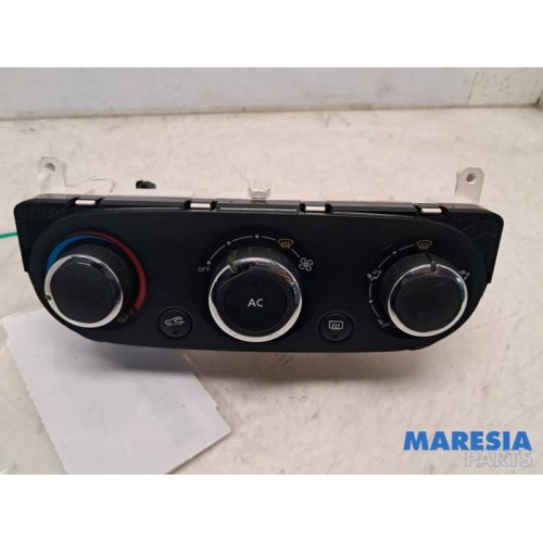 Renault - Captur - Heater control panel