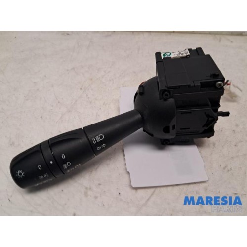 Renault - Captur - Wiper switch