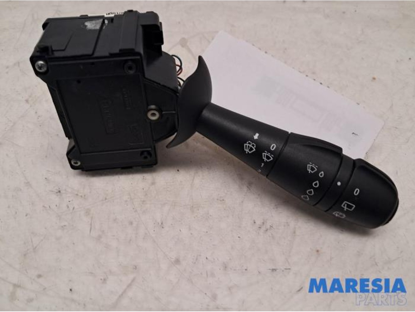 Renault - Captur - Indicator switch