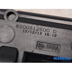 Renault - Captur - Tank flap lock motor