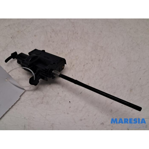 Renault - Captur - Tank flap lock motor