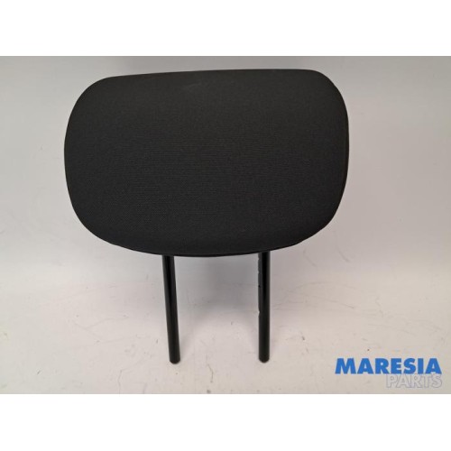 Renault - Captur - Headrest