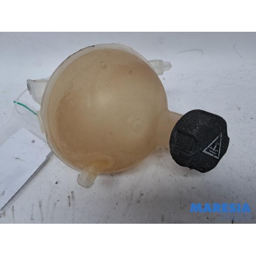 Citroen - C4 - Expansion vessel