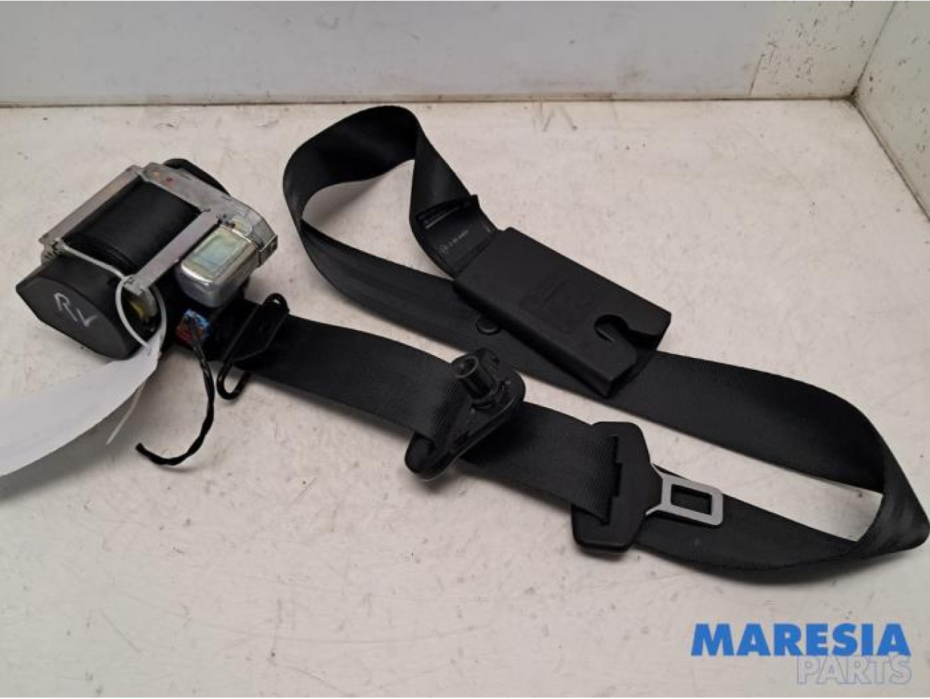 Renault - Captur - Front seatbelt, right