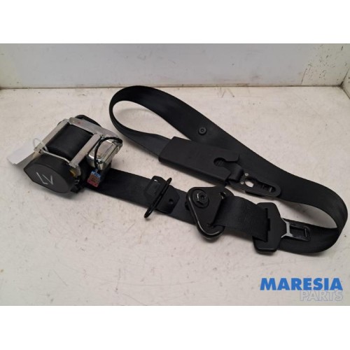 Renault - Captur - Front seatbelt, left