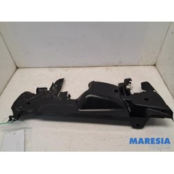 Citroen - C4 - Air funnel