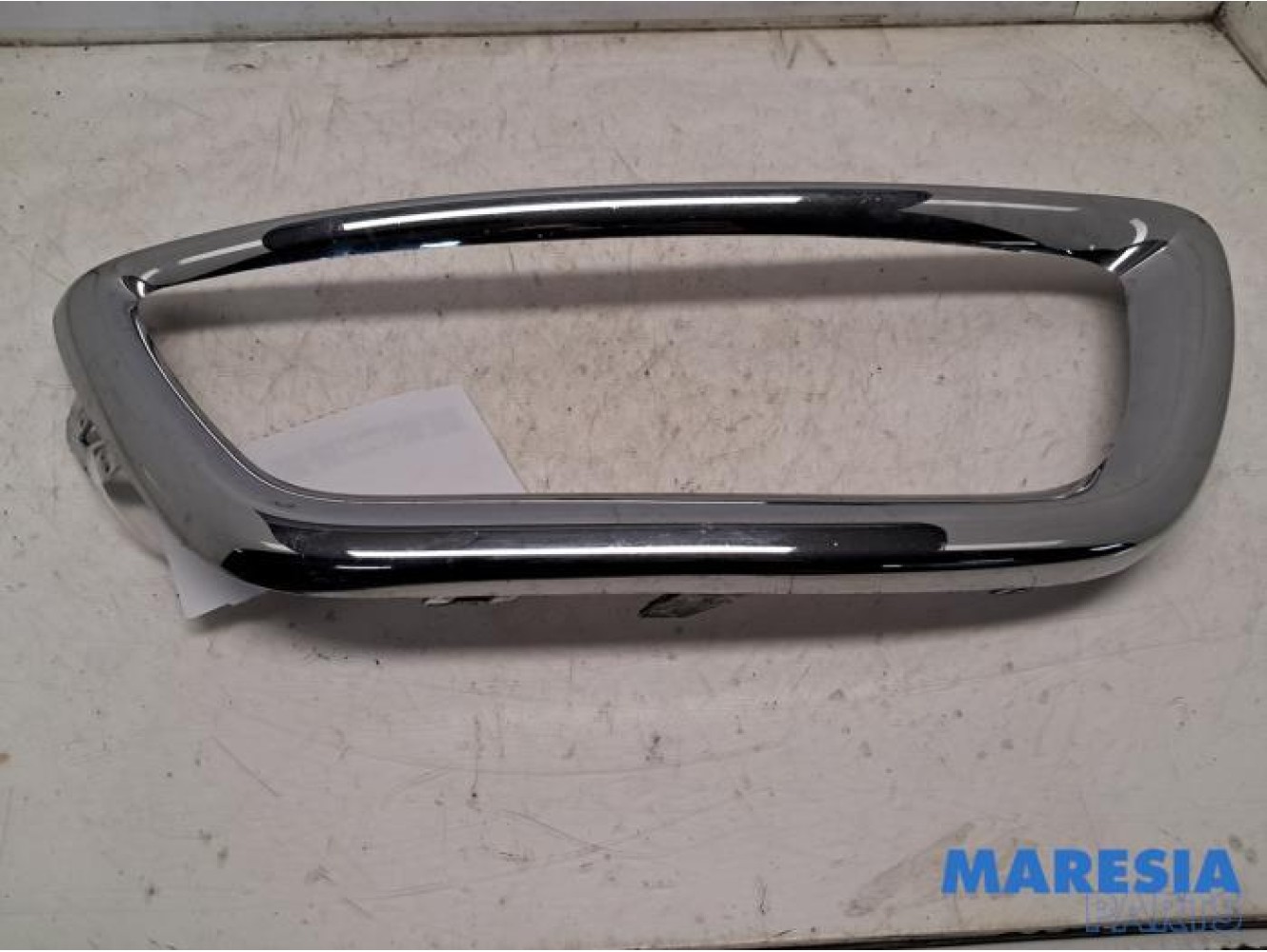 Renault - Captur - Decorative strip