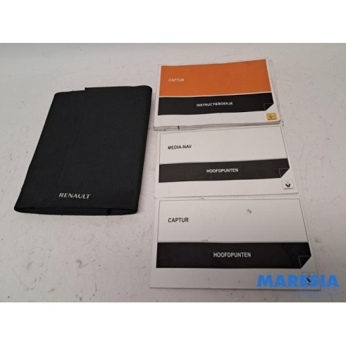 Renault - Captur - Instruction Booklet