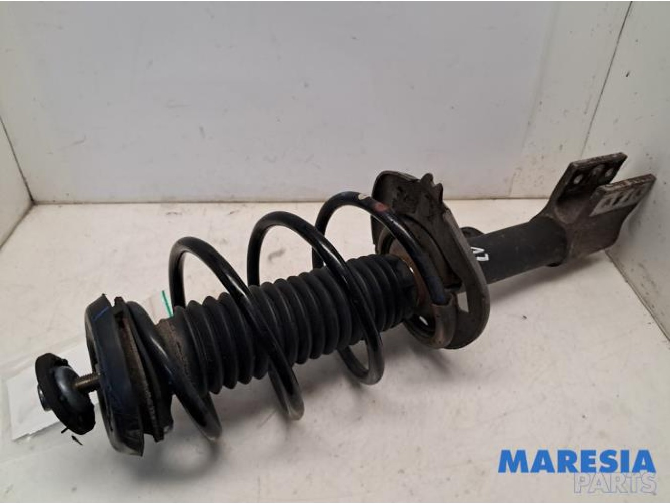 Citroen - C4 - Front shock absorber rod, left