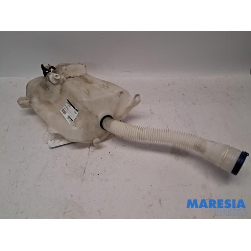 Citroen - C4 - Front windscreen washer reservoir