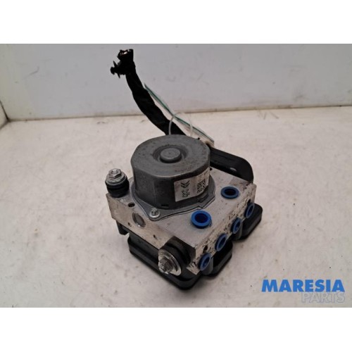 Peugeot - 308 - ABS pump