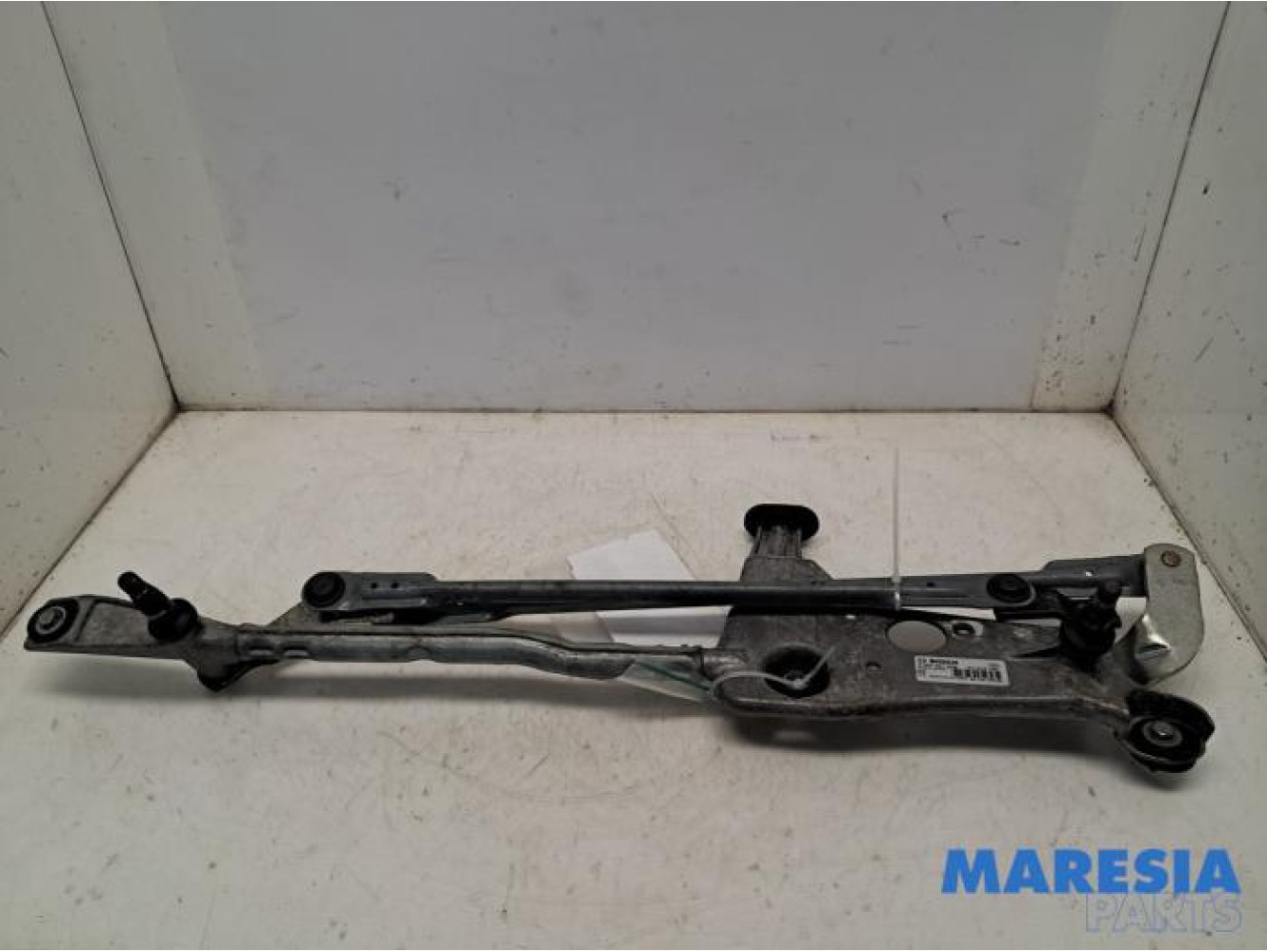 Peugeot - 308 - Wiper mechanism