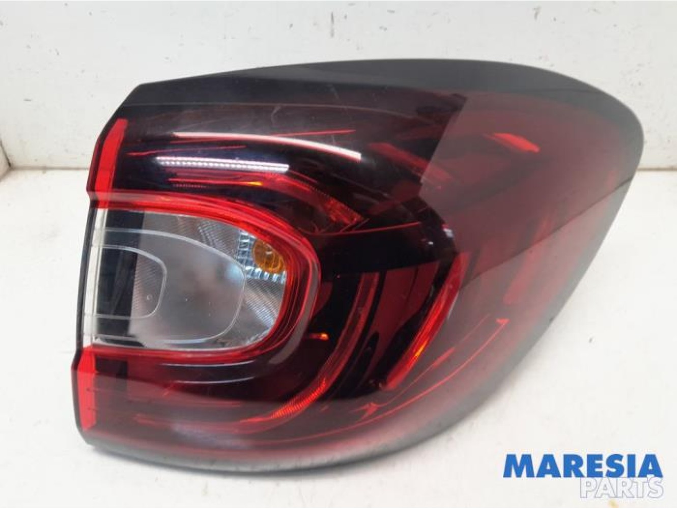 Renault - Captur - Taillight, right