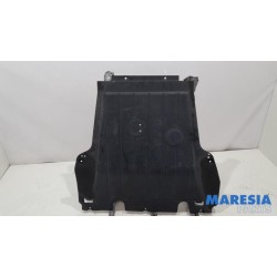 Renault - Captur - Engine protection panel