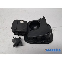 Renault - Captur - Tank Klep