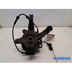 Renault - Captur - Knuckle, front right