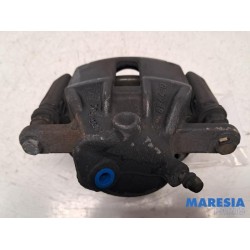 Renault - Captur - Front brake calliper, right